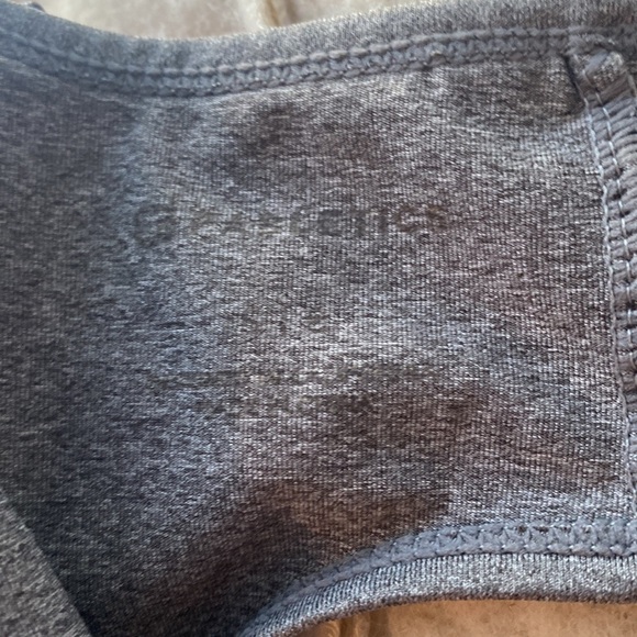 Activewear | Key hole back | Work out | Top - Picture 9 of 10